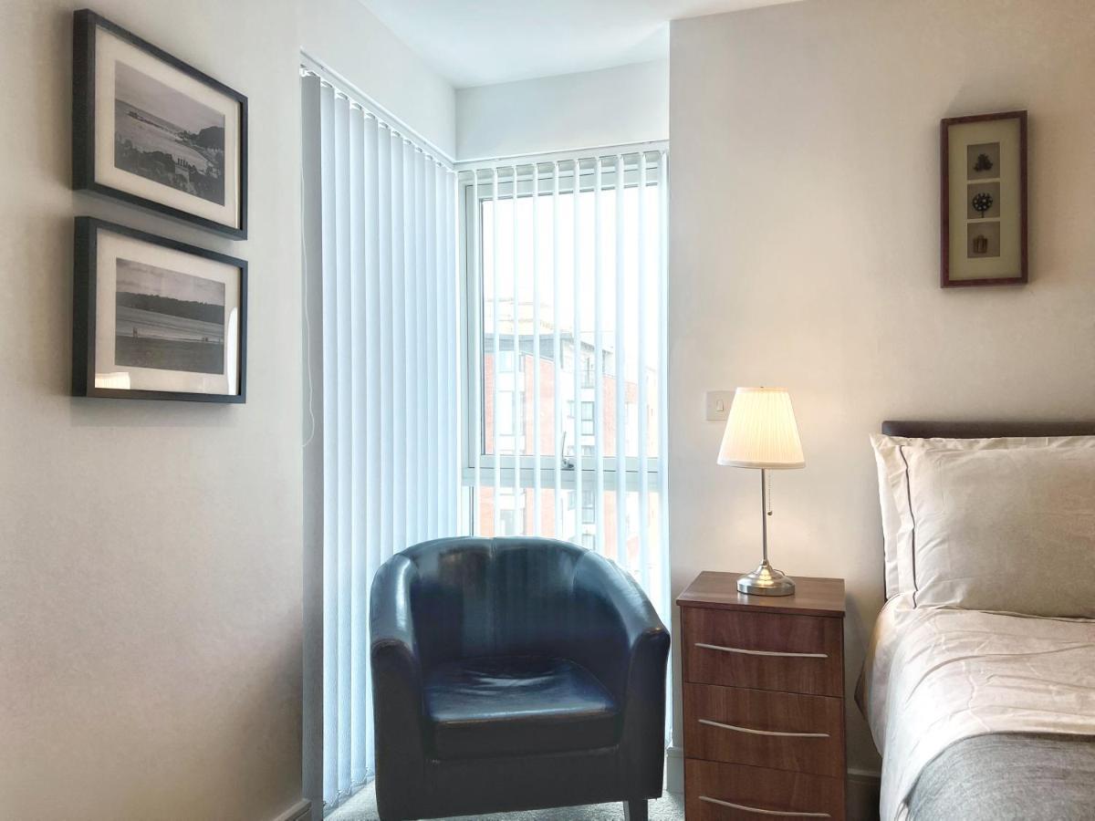 Elegant And Bright Seaside Apt In Swansea Marina Dış mekan fotoğraf