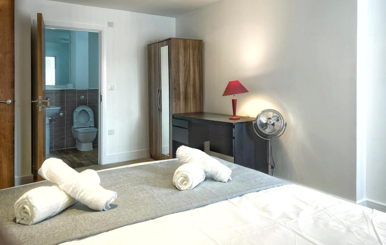 Elegant And Bright Seaside Apt In Swansea Marina Dış mekan fotoğraf